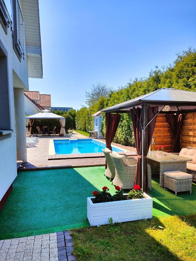 Dom Przy Basenie Vila Puck Exterior foto